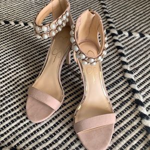 JESSICA SIMPSON- 6.5- Eleia Heeled Sandals.